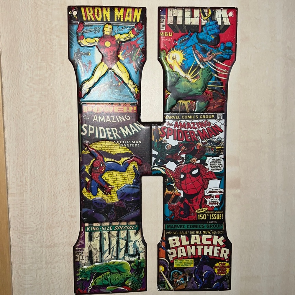 Avenger Vintage Letter “H”